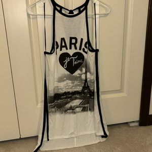 NWT Black & off white halter Paris top with slits up the sides Size M